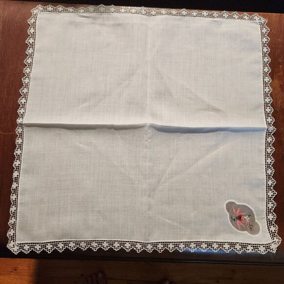 Handmade Vintage Linen Napkins Set Of 12 With Embroidered Floral Detail & Lace T - Picture 8 of 15